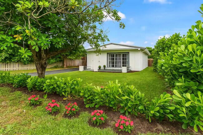 Photo - 909 NE 7th St