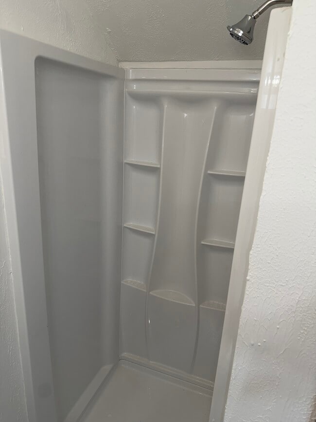 Photo - 1800 Grandview Ave Unit 1800 Grandview ave apt 3