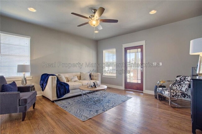 1630 NW 15th St