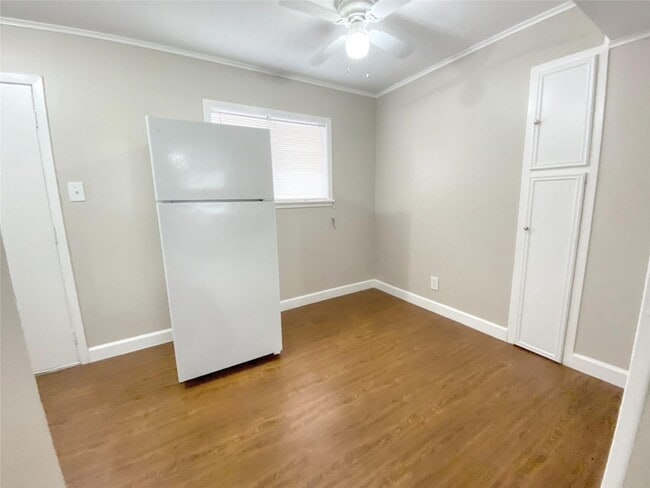 Photo - 1141 N Durham Dr Unit True