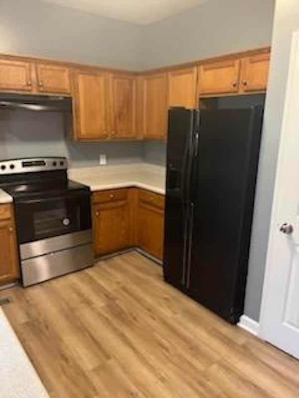 Kitchen - 24 S Eugenia Pl NW