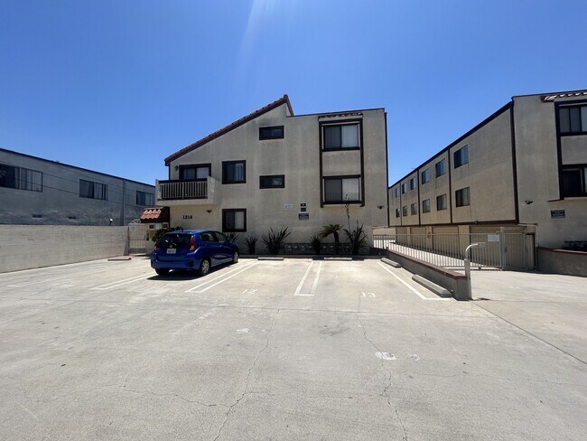Photo - Gardena Commons