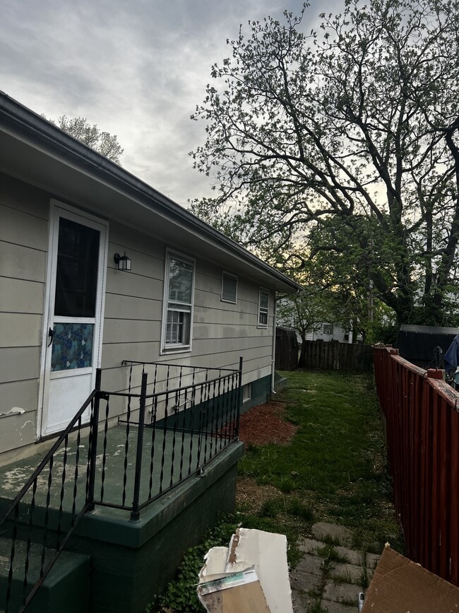 Photo - 15 N Purcell Ave