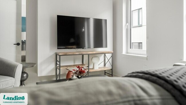 Photo - 2009 N Howard St Unit 325