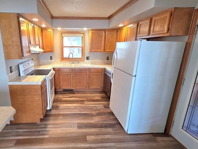 Photo - 816 Starr Ave
