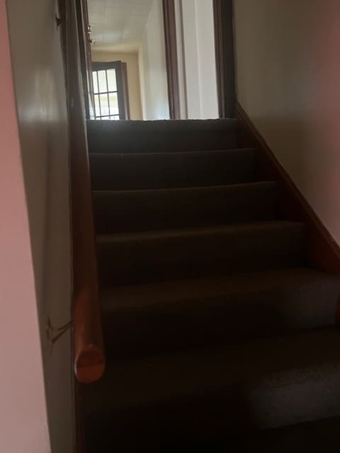 Building Photo - 147 Rossiter Rd Unit 147 Rental