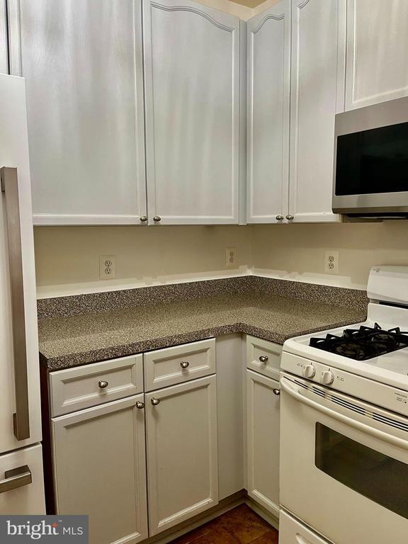 Photo - 2701 Bellforest Ct Unit 204