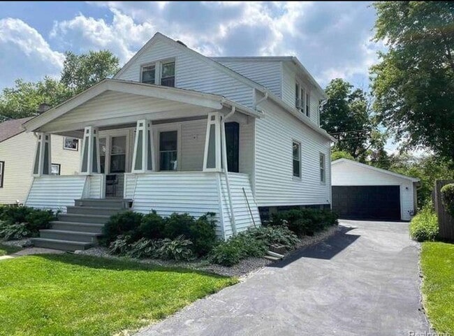 Photo - 2757 Gardner Ave