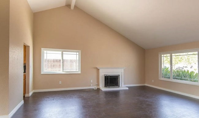 Photo - 6651 Morocco St