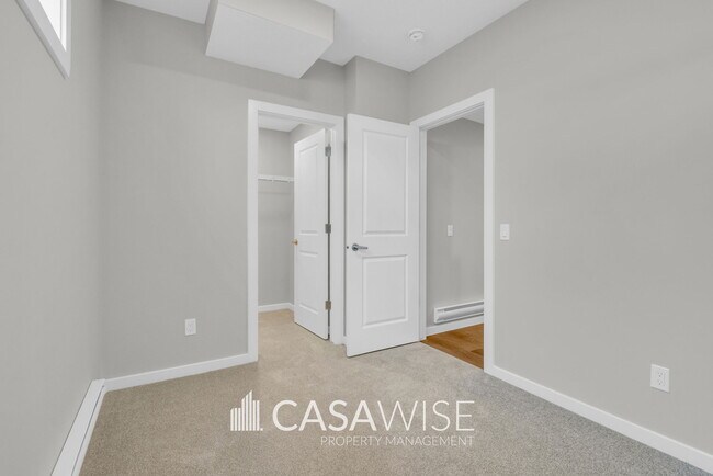 Photo - 21039-21025 25 Ave NW Unit Bsmt