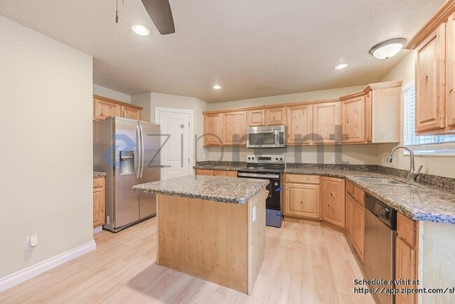 Photo - 10326 Avondale Dr