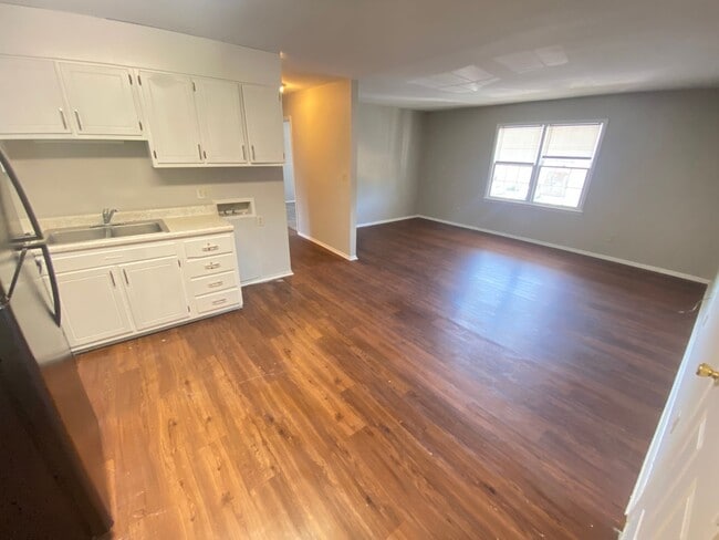 Photo - 2bed/1ba Apt off S Main Kannapolis close t...