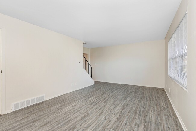 5-LivingRoom