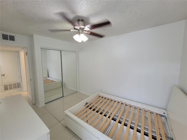 Photo - 2601 SW Archer Rd Unit 302