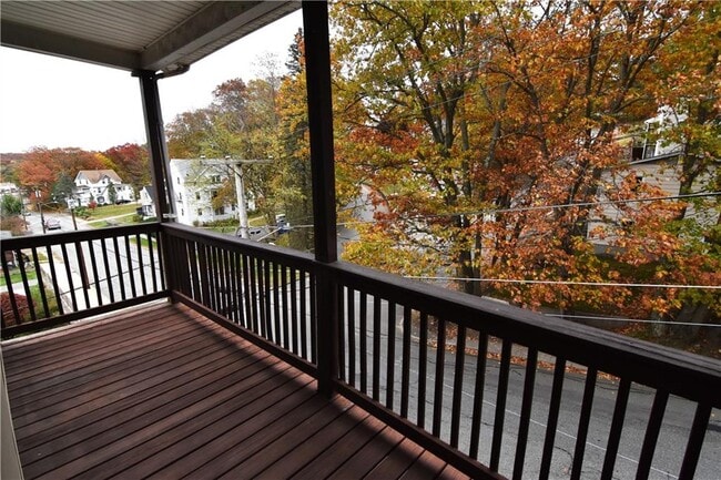 Photo - 818 Bernon St