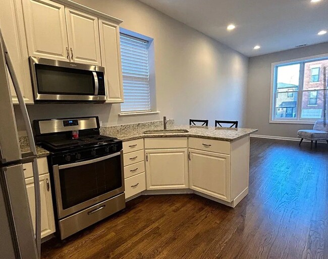 Photo - 3232 S Wells St Unidad Apt 2F