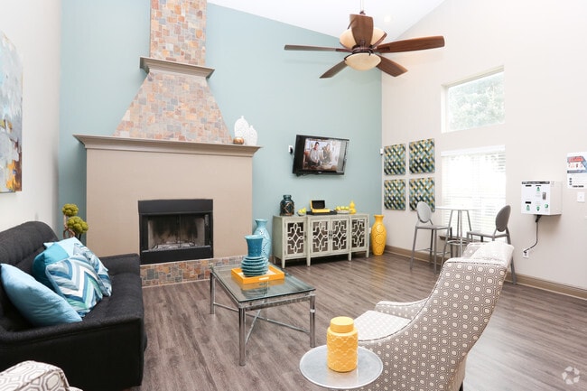 Interior Photo - Sedona Canyon