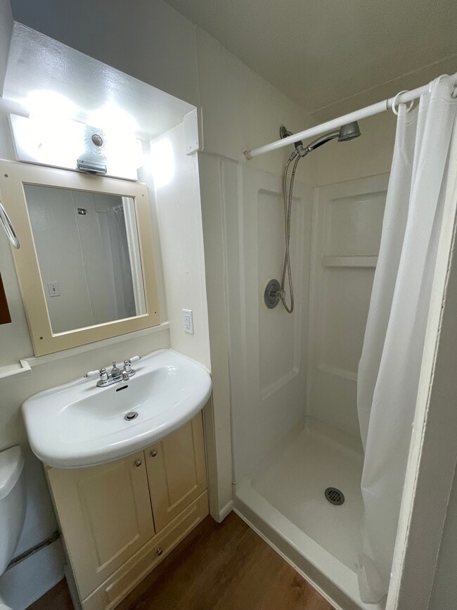 Photo - 217 N Dakota St