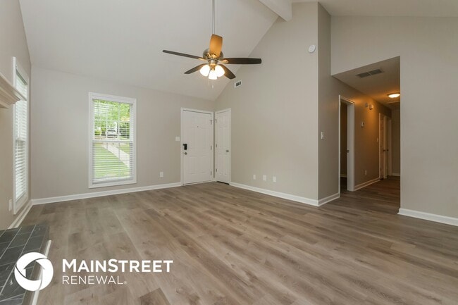 Photo - 505 Rosehill Dr