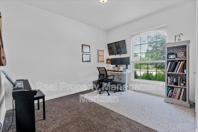 Photo - 9044 Twin Mills Blvd