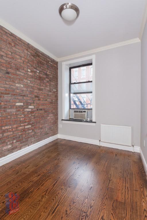 Photo - 47 1/2 1st Street (2nd & 1st Ave), #4F Unidad 4F