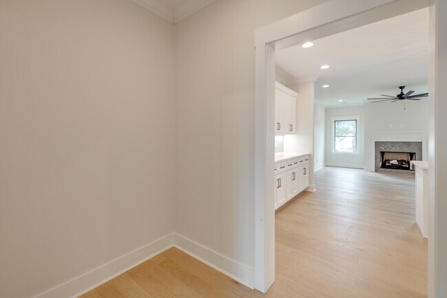 Photo - 9690 Dutton Ln