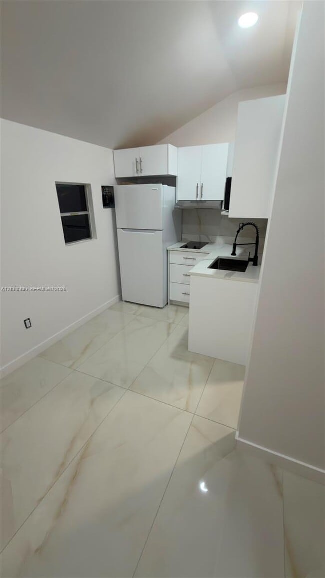 Photo - 1150 SW 9th Ave Unit 1