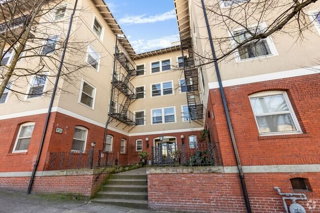 Building Photo - 731 SW King Ave Unit #1 Rental