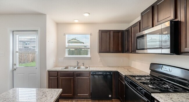 Photo - 6522 Tempo Switch