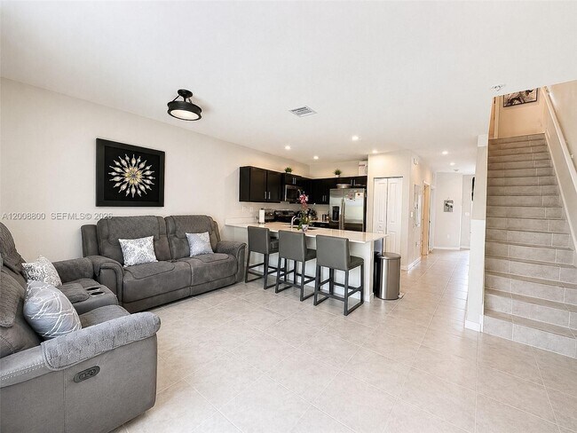 Photo - 1041 NW 5th St