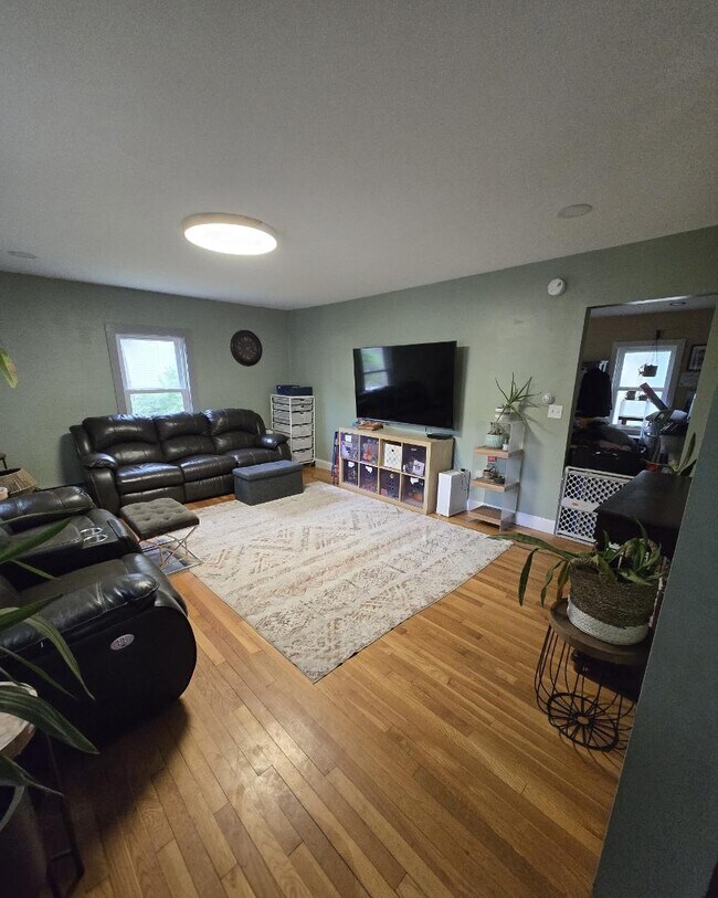 Photo - 6 Shady Ln