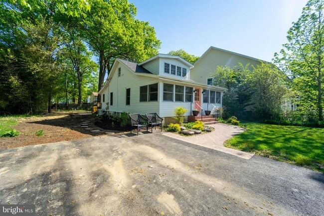 Photo - 206 Linden Ave