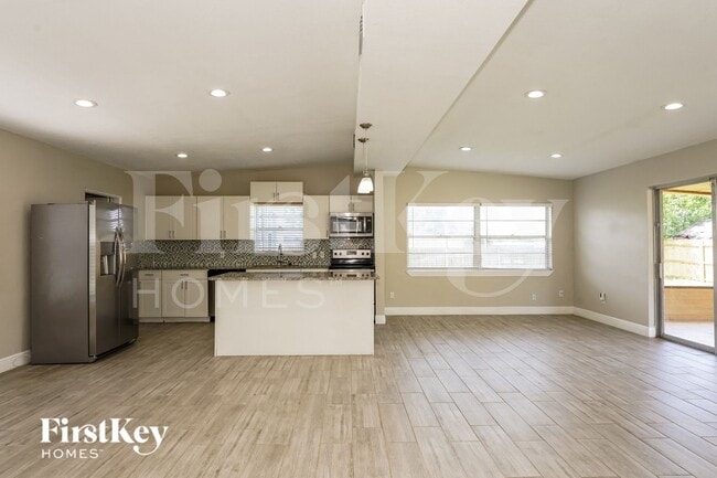 Photo - 1500 Dozier Ave