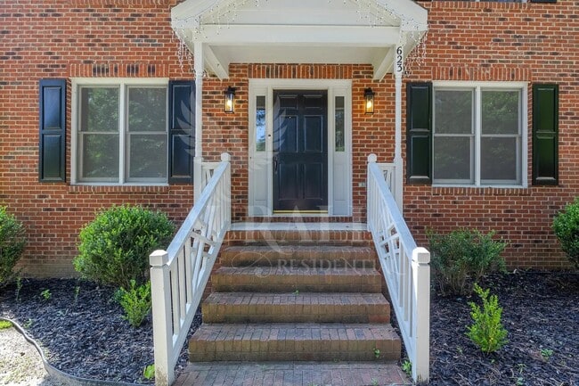Photo - 623 Elmwood Ct