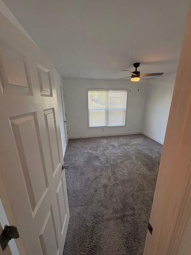 Photo - 1800 Berryhill Rd