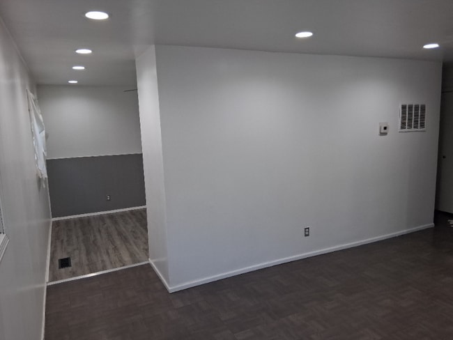 Photo - 22332 Clyde Ave