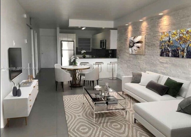 Building Photo - 1331 Lincoln Rd Unit 1004