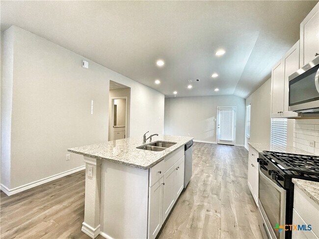 Photo - 388 Arbor Hills