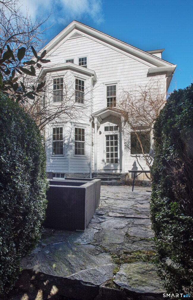 Photo - 1709 Newfield Ave