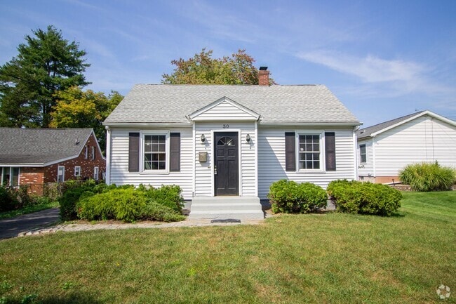 Building Photo - For Rent - Newly Renovated Cape Code In Co... Rental
