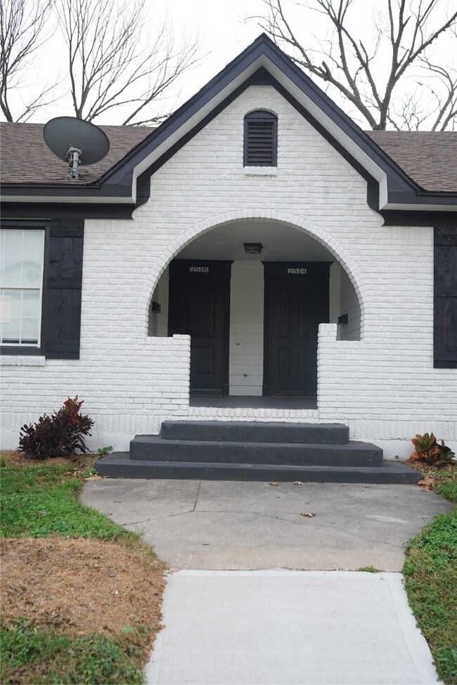 Photo - 2516 Isabella St