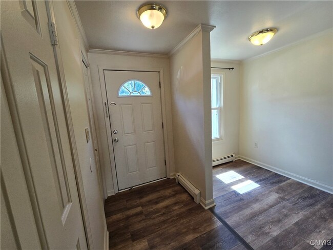 Building Photo - 34 North St Rental