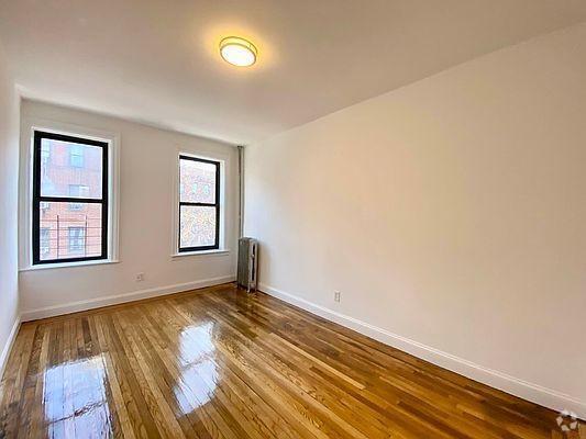 Building Photo - 1 bedroom in BRONX NY 10453 Unit 5E Rental