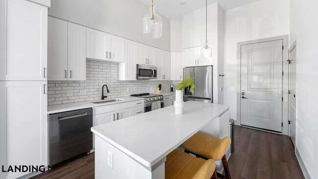 Photo - 1310 Hillside Ave Unit 106