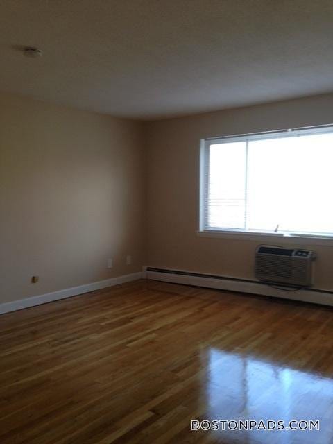 71 Oxford Ave Unit 4