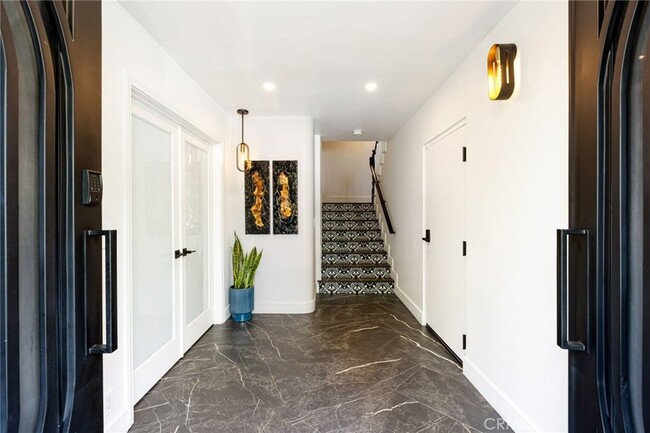 Photo - 1120 Oban Dr