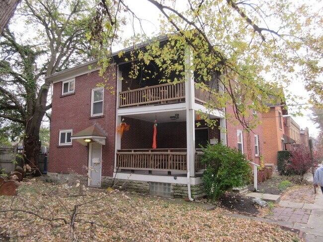 Photo - Dennison Ave 1356-1358 CR Unidad 1358