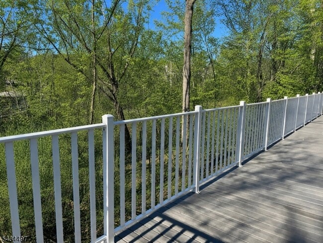 Photo - 1023 Castle Rd