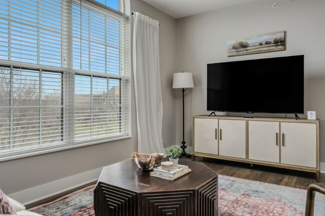 Photo - 65 S Washington Ave Unidad Apt. 418