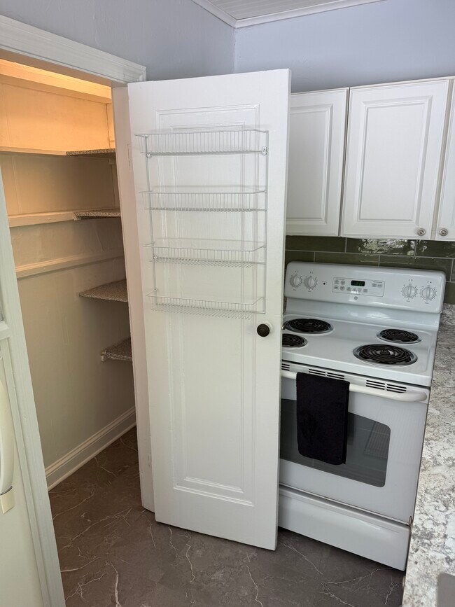 Small, walk-in pantry - 106 Morgan Ave Unit 1bd/1ba 106 Morgan